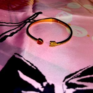 ♥️ Kate Spade Arrow Cuff ♥️